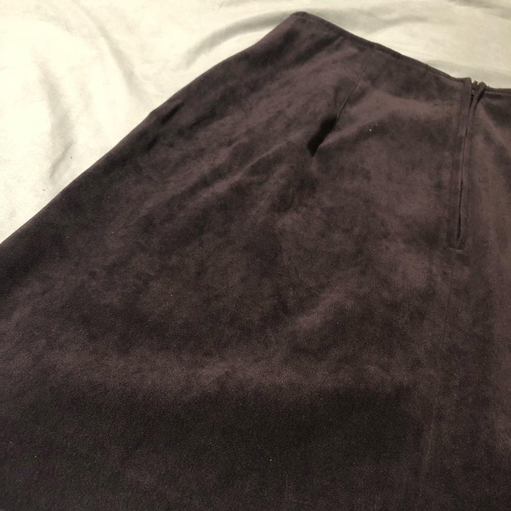 Polyester Skirt - Picture 5 of 7